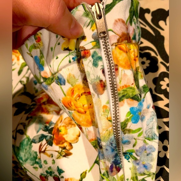 ZARA✨ Flower Jeans pants 💐 - Picture 4 of 4